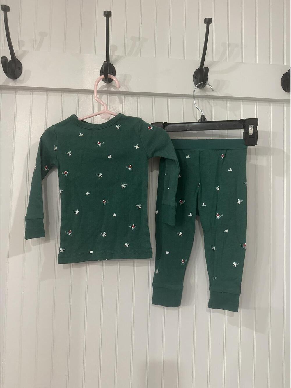 Wonderland Little Girls 18months Pj Set Christmas
